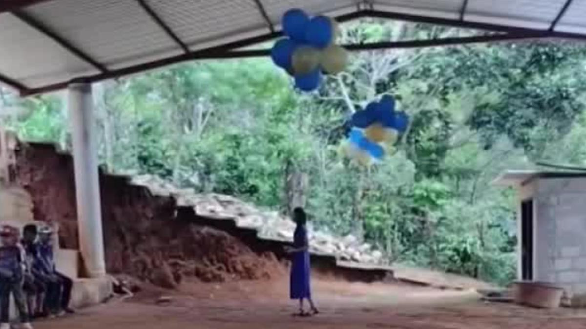 Solo una niña se gradúa de primaria en comunidad de Chiapas; baila sola el vals