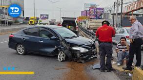 Joven de Monterrey choca en avenida Revolución tras ir por su licencia de manejo