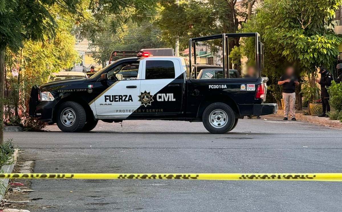 El cuerpo de un hombre fue abandonado en la colonia Constituyentes del 57. | Fabricio Gallegos