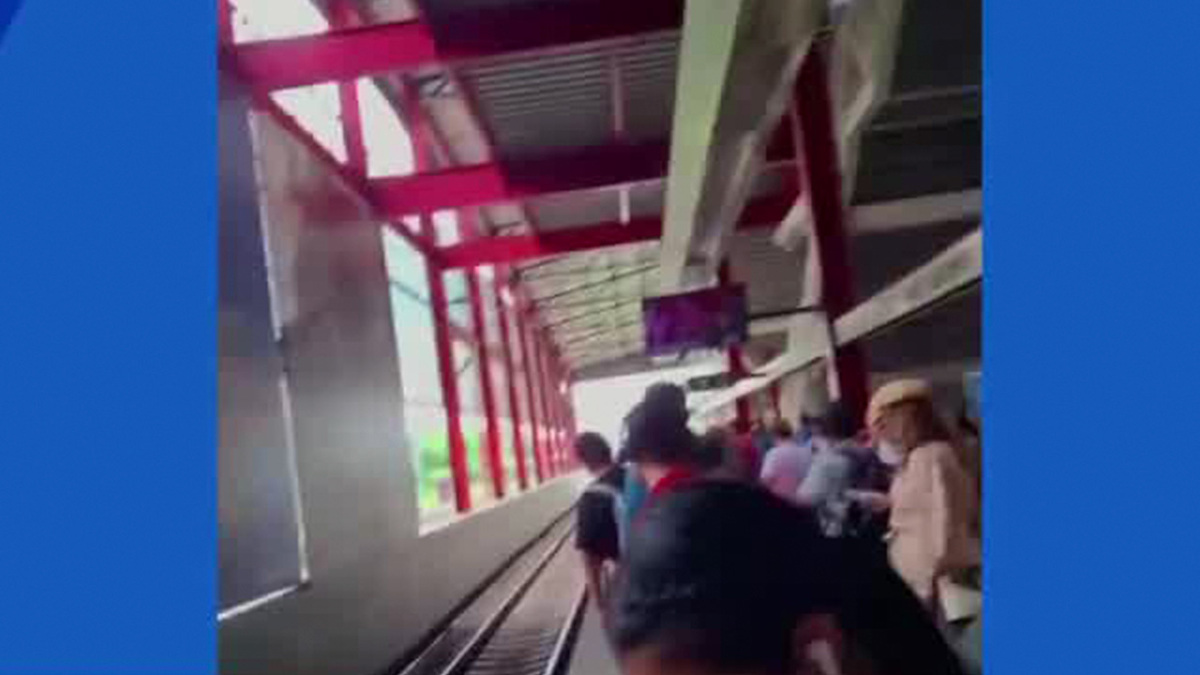 El tren suburbano se retrasa por problemas en sistema eléctrico
