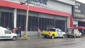 Robo en negocio de llantas en colonia Acero en Monterrey