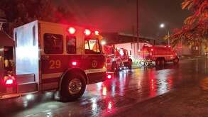 Incendio en negocio de autopartes en colonia Fomerrey 112 en Monterrey