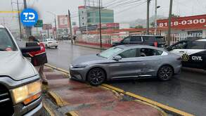 Hombre asesinado a balazos en avenida Lázaro Cárdenas, Monterrey