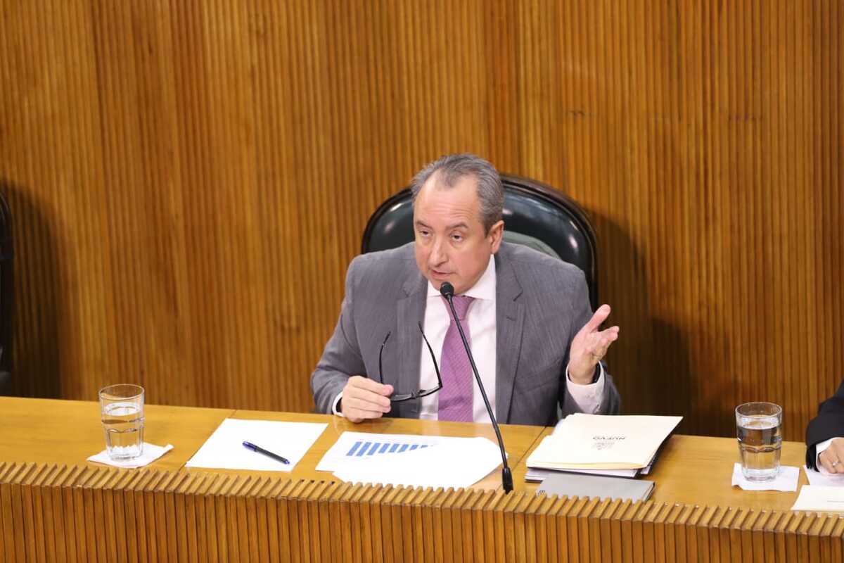 El tesorero explicó que se pidió el techo máximo de la deuda debido a que después de iniciar proyectos / Luis Guerra