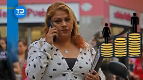 una mujer hablando por teléfono en la calle y una ilustración de la brecha de género