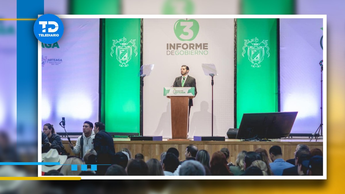 Ramiro Durán presentó su último informe de actividades en la gran sala de la Ciudad Universitaria.