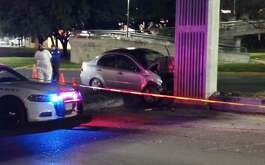 Un hombre murió luego de un choque sobre la avenida Lázaro Cárdenas al sur de Monterrey.