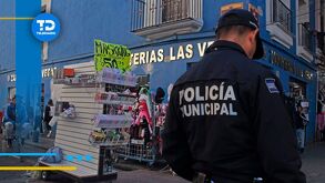 Ambulantes de Puebla tuvieron un enfrentamiento con el ayuntamiento e hirieron a diez elementos de seguridad.