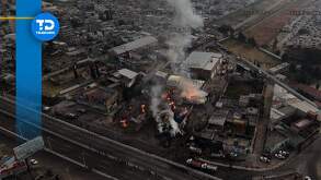 vista aérea de un incendio en una zona urbana