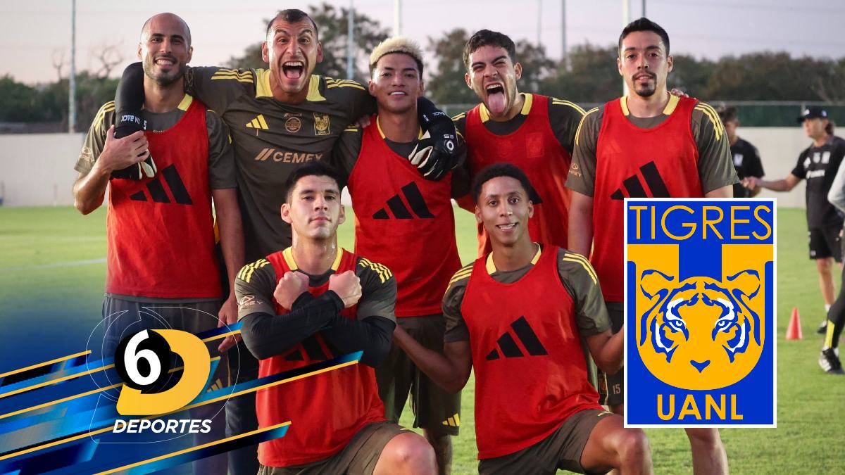 Raymundo Fulgencio y jugadores de Tigres durante la pretemporada del 2025 / @TigresOficial