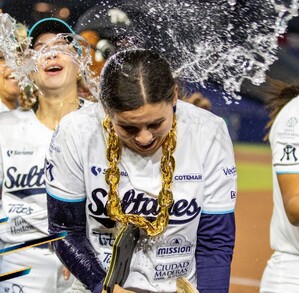Yanina Treviño Zapata narra que alrededor de los nueve años optó por el softbol. / Cortesía