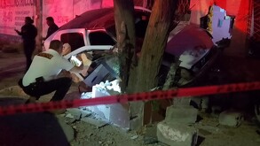 Un hombre perdió la vida en un fuerte accidente automovilístico en la calzada Saltillo 400 de Torreón.