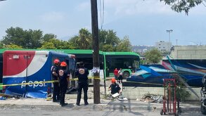 El chofer del camión mencionó que se quedó sin frenos