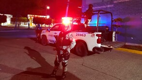 Accidente en Zapopan entre Guardia Nacional y conductor de plataforma termina en agresión verbal contra la prensa por parte de un elemento de la corporación.