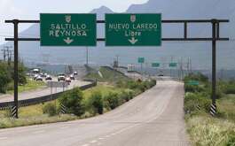 Las carreteras son consideradas inseguras por la mayoría de los habitantes adultos del Área Metropolitana de Monterrey, de acuerdo con el Inegi.