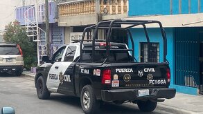 El hombre fue asesinado al interior de una vivienda, vecinos reportaron detonaciones de arma