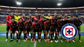 La plantilla de Atlas posando antes de un duelo en Liga MX