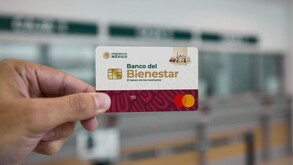 Los beneficiarios pueden retirar dinero de manera directa y sin intermediarios con o sin la tarjeta de Banco del Bienestar. Te decimos cómo.