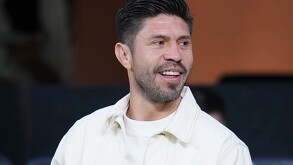 El exfutbolista mexicano Oribe Peralta y el argentino naturalizado mexicano Jorge “el Ruso” Zamogilny protagonizaron una intensa discusión en redes sociales