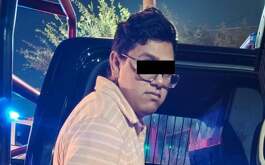 Un joven fue detenido al intentar hacer un depósito con billetes falsos en una tienda de conveniencia en la colonia Paseo de Cumbres en Monterrey.