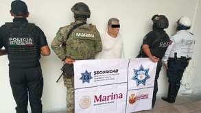 El hombre fue detenido tras recibir la denuncia de una mujer que dijo ser apuntada con un arma en Ecatepec
