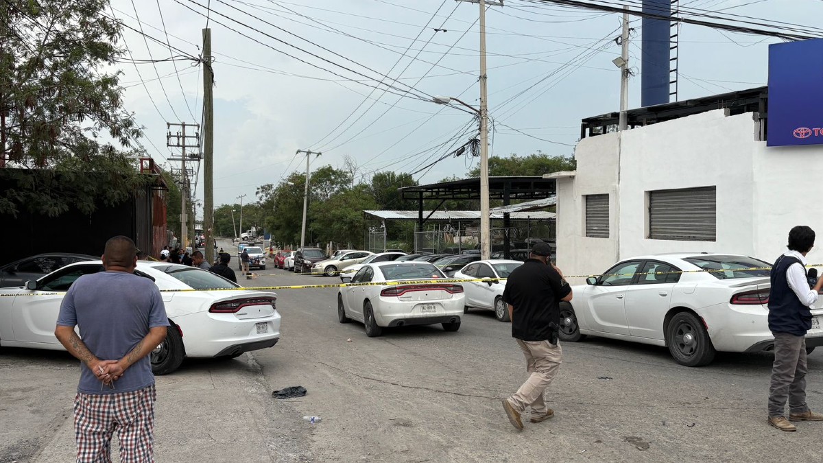 Ataque armado en lote de autos en Monterrey