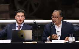 Alcaldes cuestionaron la vialidad de los planes de movilidad presentados por el Gobierno de Nuevo León en la Mesa de Coordinación Metropolitana.