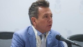 Gobernador de Jalisco desmiente robo de oro y plata; revela que el material sustraído no tenía gran valor y pide investigar a la empresa.