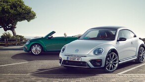 A través de diversos sitios de venta en internet se puede adquirir un Vocho Beetle seminuevo por diversos precios.