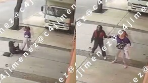 La mujer fue captada por cámaras de seguridad golpeando a su hija en la GAM mientras transeúntes trataban de intervenir