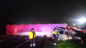 La carretera quedó bloqueada durante varias horas, lo que provocó un congestionamiento vehicular en dirección hacia La Piedad.