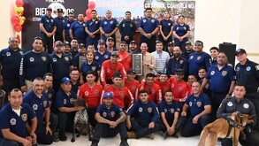 Después de 7 días de intenso trabajo de búsqueda y rescate en territorio estadounidense, rescatistas regresaron a ciudad Acuña a reencontrarse con sus familias.