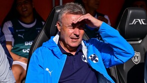 El entrenador español aseguró que el tema de los fichajes es algo que ya tiene hablado con la directiva, sin embargo, no quiso dar detalles acerca del acuerdo.