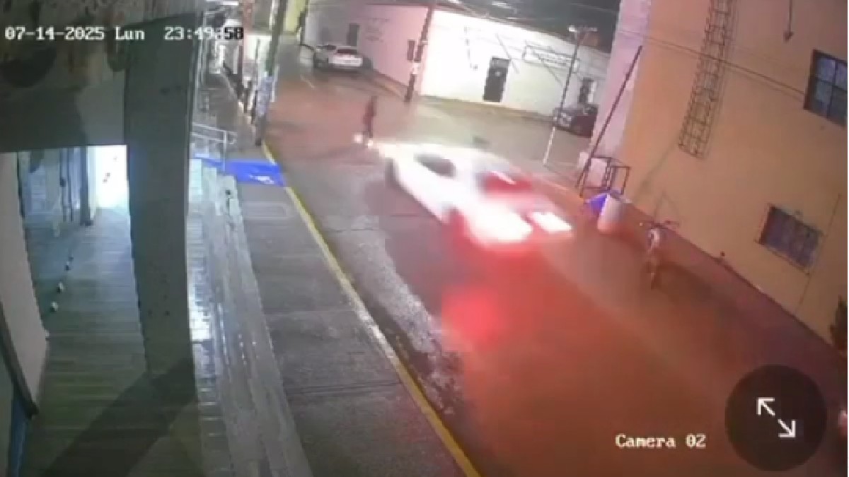 De acuerdo con las cámaras de videovigilancia del sector, la víctima identificada como Paola N. acababa de salir de la plaza comercial Santa Mónica De acuerdo con las cámaras de videovigilancia del sector, la víctima identificada como Paola N. acababa de salir de la plaza comercial Santa Mónica