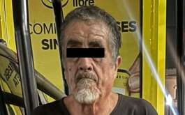 Un adulto mayor fue detenido luego de haber robado un celular a un hombre que dormía en una banca pública del Centro de Monterrey.
