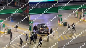 Los jóvenes huyeron a bordo de sus motos tras robar a trabajadores de una gasolinera en Álvaro Obregón, Ciudad de México