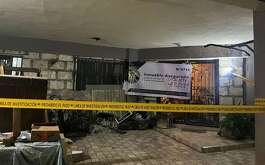 Elementos de la Agencia Estatal de Investigaciones realizó un operativo de cateo al sur de Monterrey por un caso de extorsión telefónica en San Pedro.