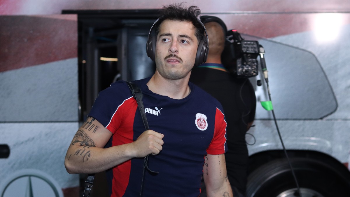 Alan Mozo brindó una entrevista a Multimedios Deportes donde habló acerca del panorama de Chivas en el nuevo torneo y su experiencia en el anterior. Alan Mozo brindó una entrevista a Multimedios Deportes donde habló acerca del panorama de Chivas en el nuevo torneo y su experiencia en el anterior.