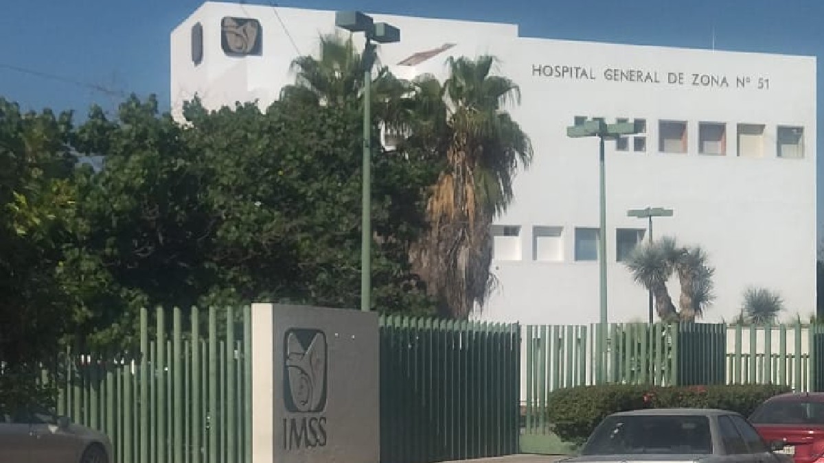 Una mujer de 30 años de edad sufrió fuerte depresión emocional e ingirió medicamento diverso para luego avisar a su esposo de su intención en Gómez Palacio. Una mujer de 30 años de edad sufrió fuerte depresión emocional e ingirió medicamento diverso para luego avisar a su esposo de su intención en Gómez Palacio.