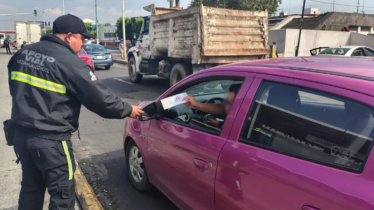 Estos son los vehículos que no circulan para este jueves 17 de julio del 2025.