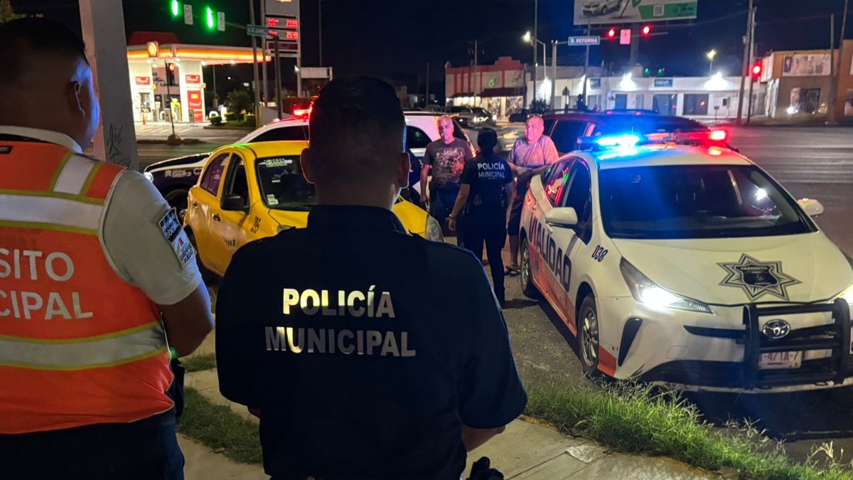 Durante la noche de este jueves se registró una riña entre al menos dos hombres que terminó en un atropellamiento en Torreón. Durante la noche de este jueves se registró una riña entre al menos dos hombres que terminó en un atropellamiento en Torreón.