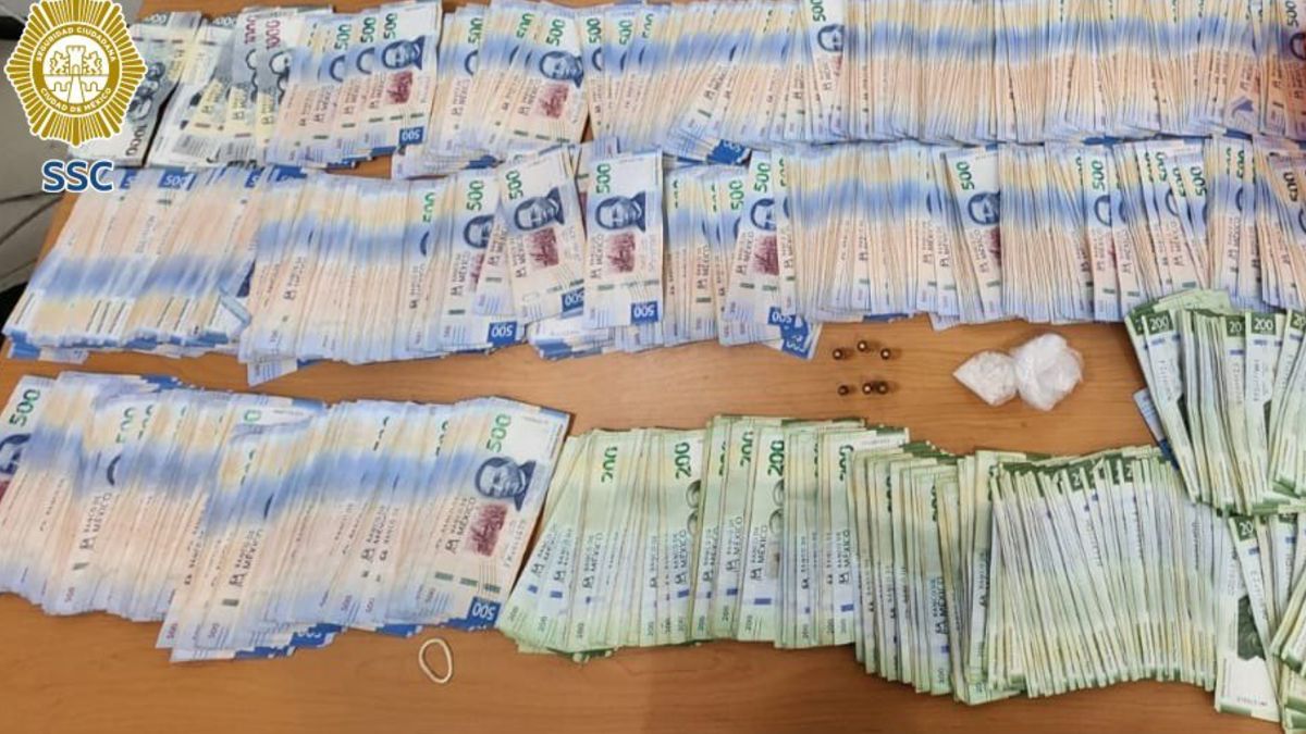 El dinero, la moto, la droga y armas que se le encontraron al hombre fueron asegurados | SSC