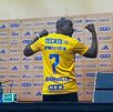 El ex jugador peruano logró 2 títulos de liga y una copa mx durante su estadía en Tigres donde logró ser un jugador histórico. El ex jugador peruano logró 2 títulos de liga y una copa mx durante su estadía en Tigres donde logró ser un jugador histórico.