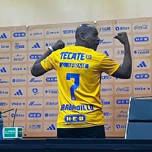 El ex jugador peruano logró 2 títulos de liga y una copa mx durante su estadía en Tigres donde logró ser un jugador histórico.