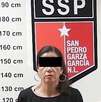 Una mujer fue detenida al intentar salir con un carrito de supermercado lleno de mercancía en una tienda de San Pedro Garza García.