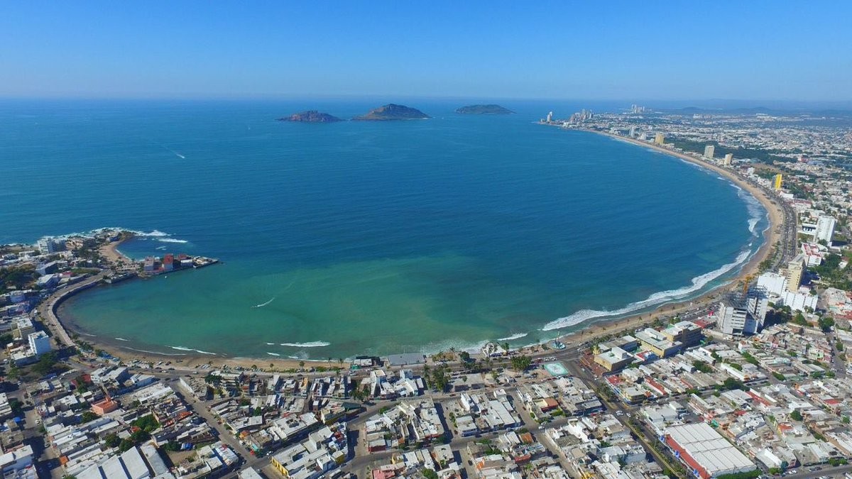A poco más de 500 km de la ciudad de Torreón, se encuentra Mazatlán, Sinaloa, el puerto favorito de los laguneros para pasar las vacaciones