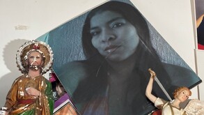 A la señora Teresa Marmolejo durante el funeral no se le permitió abrir el ataúd cuando le entregaron el cuerpo de su hija Dulce Alejandra.