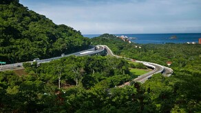Si estás pensando viajar a Ixtapa, hacerlo en ETN es una opción económica, flexible, cómoda y sostenible. Te decimos cuánto cuesta y el tiempo que se hace.