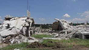 una construcción en ruinas