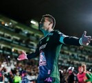 El Estadio León fue testigo de una tarde de contrastes donde Chivas dominó el balón pero León se llevó los tres puntos.